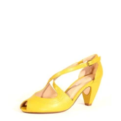 Natasha Retro Heels -ModCloth NATASHA PU CHELSEACREW MUSTARD 01