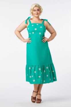 Pattie Embroidered Midi Dress -ModCloth PGFV155105 016 7
