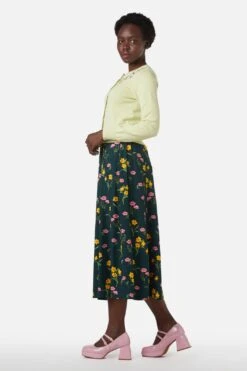 Poppy & Daffodil Floral Embroidered Cardigan – Scalloped Edge Cotton Knit 9 Poppy & Daffodil Floral Embroidered Cardigan – Scalloped Edge Cotton Knit -ModCloth PGFX112 257 3