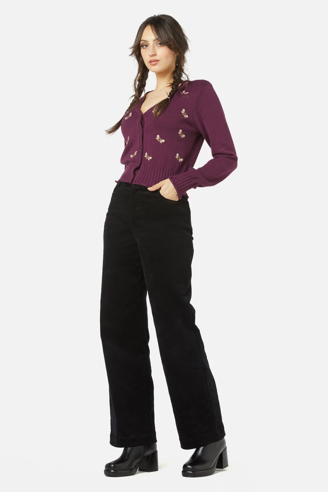 Princess Highway Plum Purple Bee Embroidered – Scallop Trim V-Neck Cardigan 5 Princess Highway Plum Purple Bee Embroidered – Scallop Trim V-Neck Cardigan - Image 3