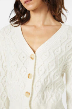Princess Highway Polly Cardi – Cable and Bobble Texture V-Neck Cropped Cardigan 18 Princess Highway Polly Cardi – Cable and Bobble Texture V-Neck Cropped Cardigan -ModCloth PGFX488 020 6