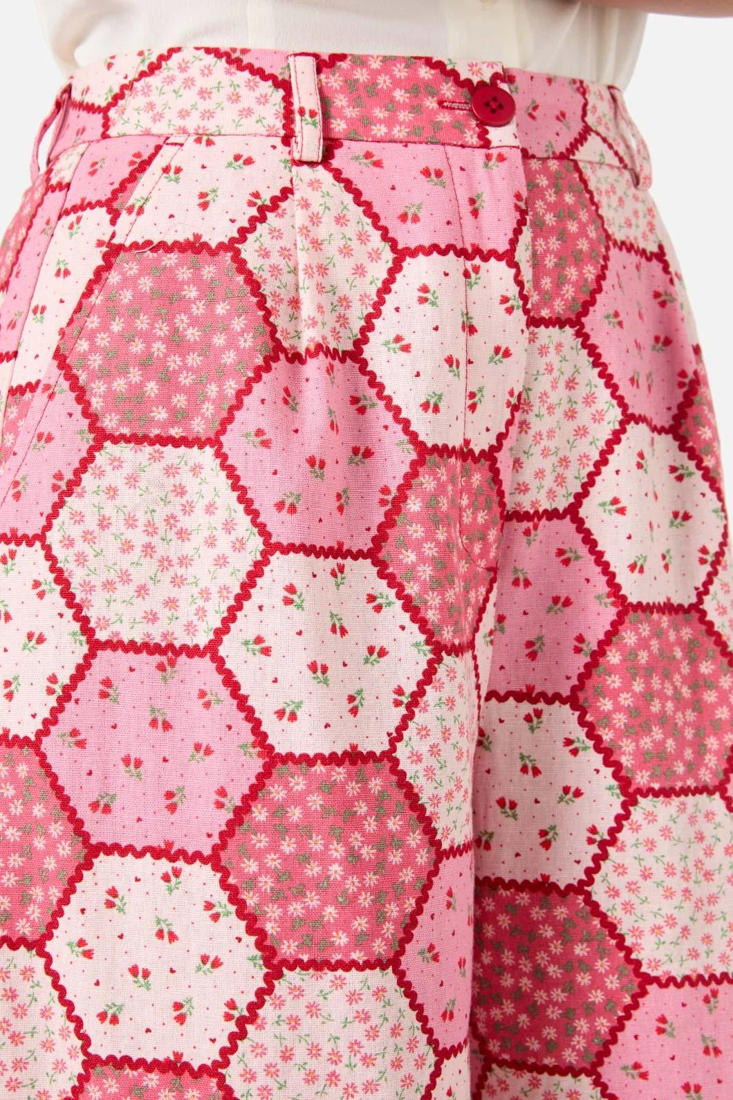 Princess Highway Patchwork Culotte – Pink & Red Floral Heart Print Wide-Leg Pants 7 Princess Highway Patchwork Culotte – Pink & Red Floral Heart Print Wide-Leg Pants - Image 5