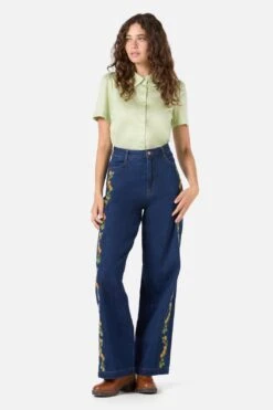 Flower Child Embroidered Jean -ModCloth PGFZ169 420 22
