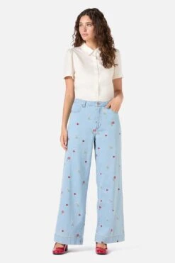 Princess Highway Ditsy Embroidered Light Blue Denim – High Waist Relaxed Leg Jean -ModCloth PGFZ273 420 21