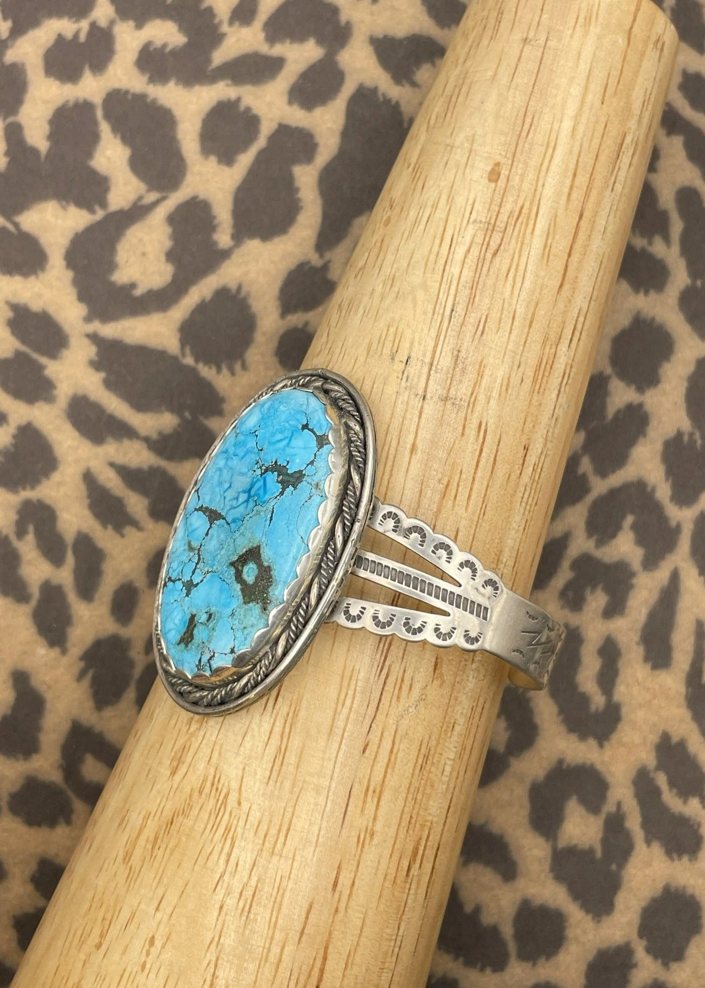 Brigitte Bogart Sterling Silver Arizona Turquoise Large Oval Scalloped Cuff Bracelet 5 Brigitte Bogart Sterling Silver Arizona Turquoise Large Oval Scalloped Cuff Bracelet - Image 3