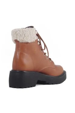 Seal Combat Boots With Shearling -ModCloth sealtan 1efb6c41 d0fa 428c b112 1e43ce91cee2